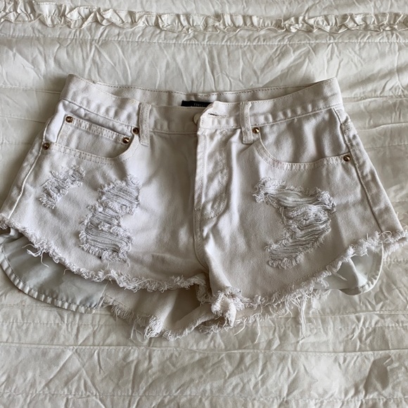 Shorts - Picture 1 of 2